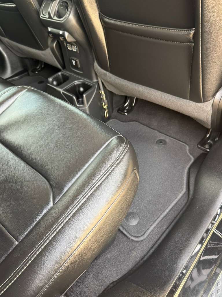 Full detail — after detailing